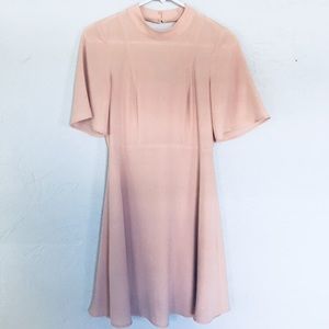 H&M Dress with short bell sleeves in blush / light cream pink color